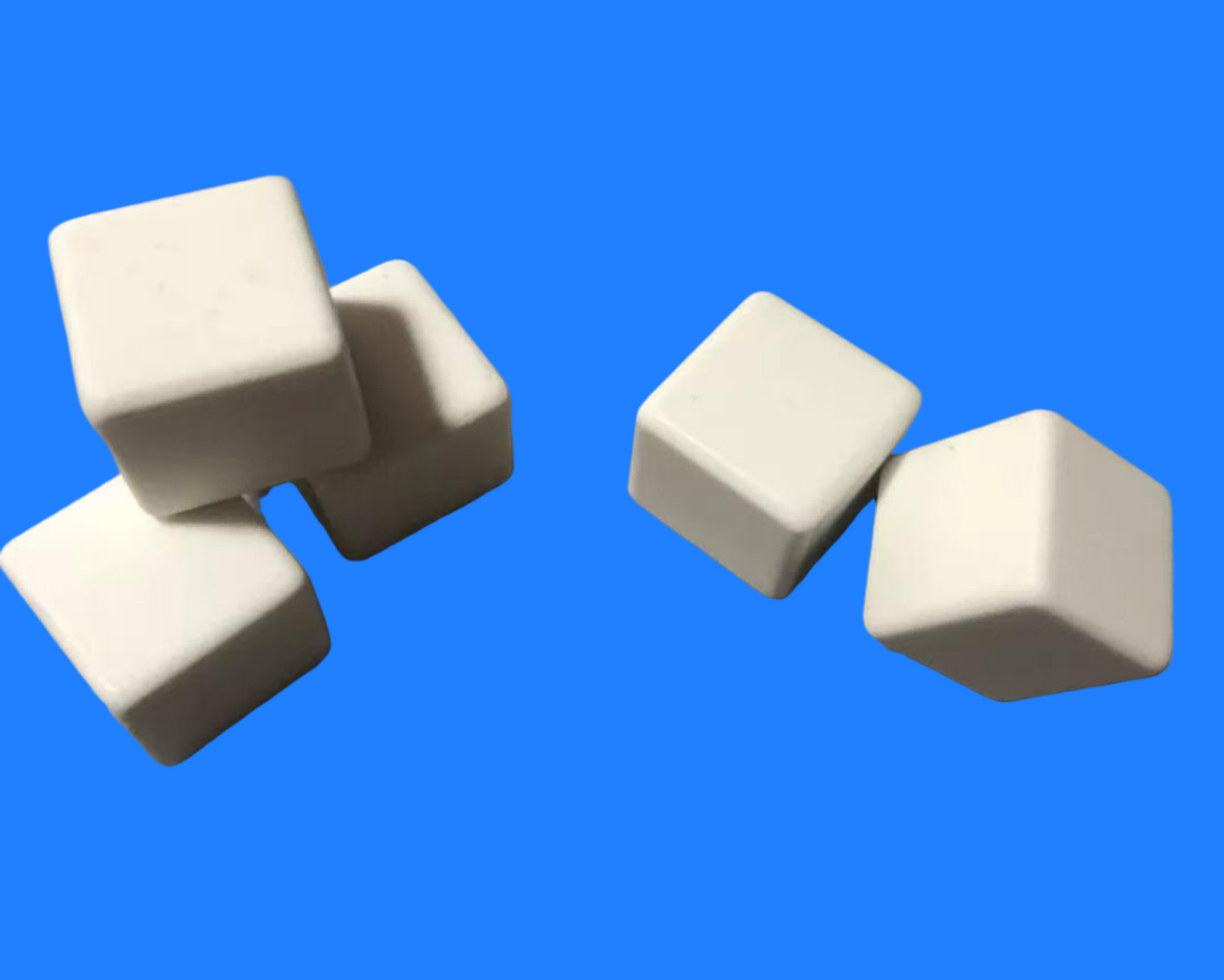 Reusable Beverage Whiskey Chilling Al₂O₃ Ceramic Stone Cubes