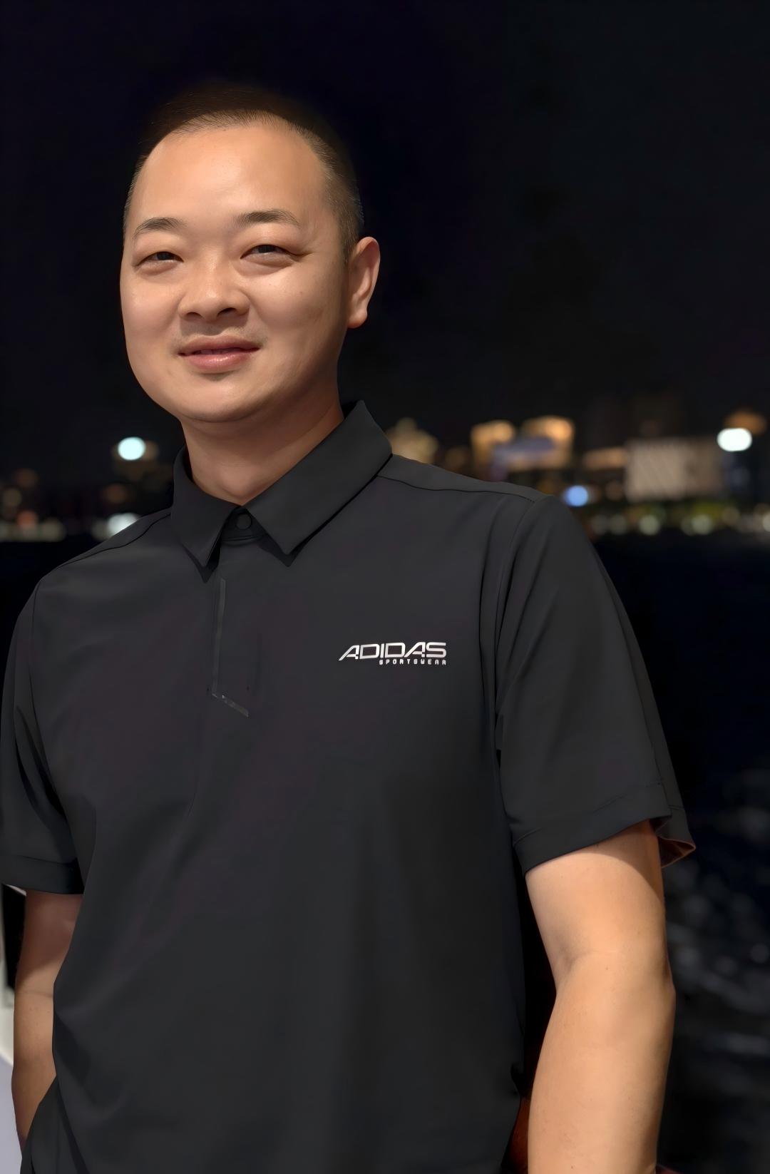 Sheldon- CEO W7